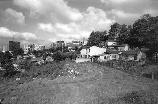Montreuil aux portes de Paris.