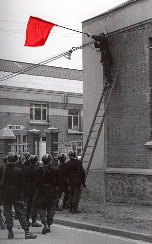 Flins, juin 68.