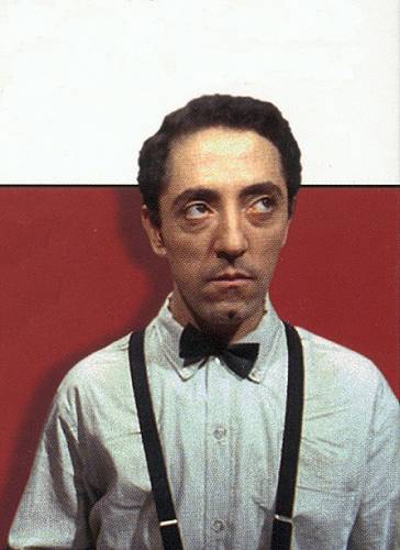 Claude c'est gai, Melki c'est triste.